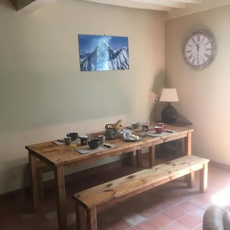 Alojamento de Acomodação e Pequeno-almoço Chez Mamylette